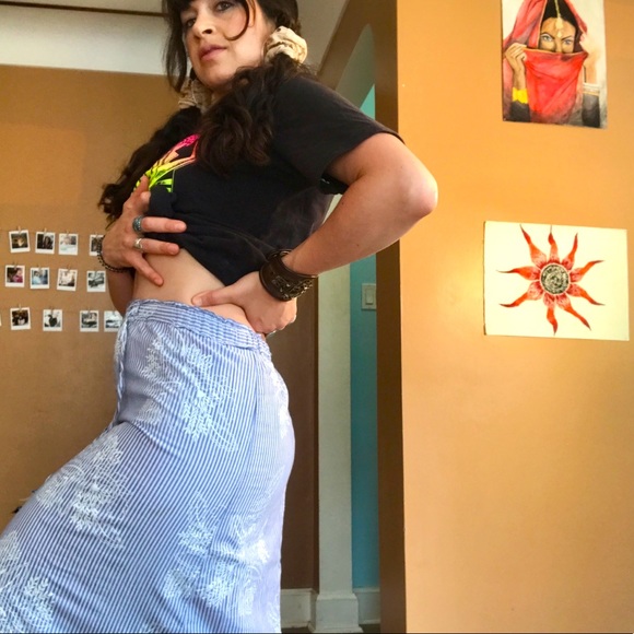 JOE FRESH NWOT pinstripe maxi skirt W/ruffle - Picture 1 of 10